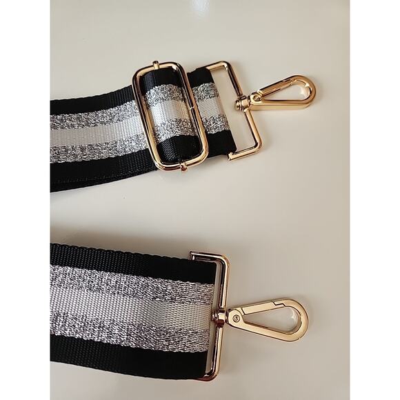 New Black Silver And White Fuitar/ Purse Rwplacement Strap. Gold Tone Hardware - Picture 4 of 4
